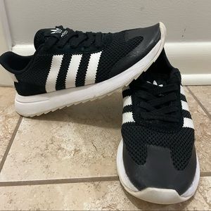 Adidas Sneakers